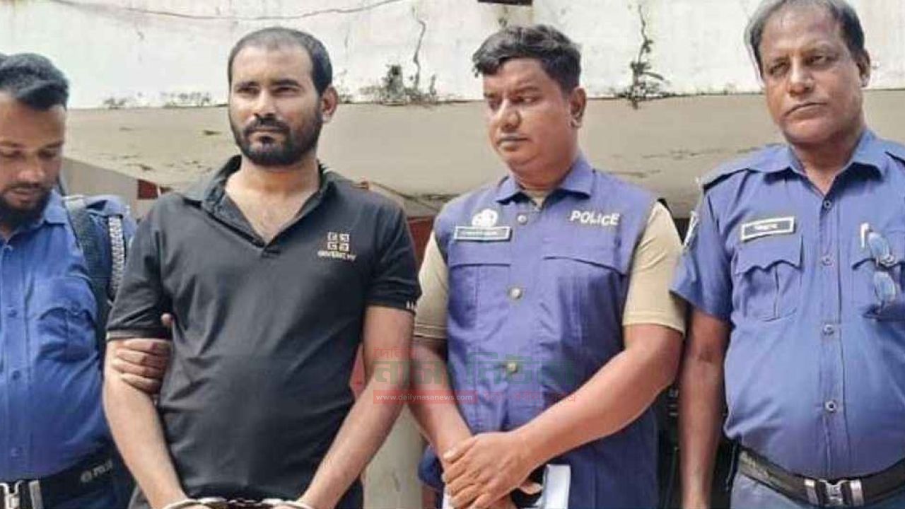 চাঁদপুরে ক্লু-লেস হত্যাকান্ডের প্রধান আসামি মোঃ নাহিদ গাজী (৩৫)'কে গ্রেফতার করেছে পুলিশ